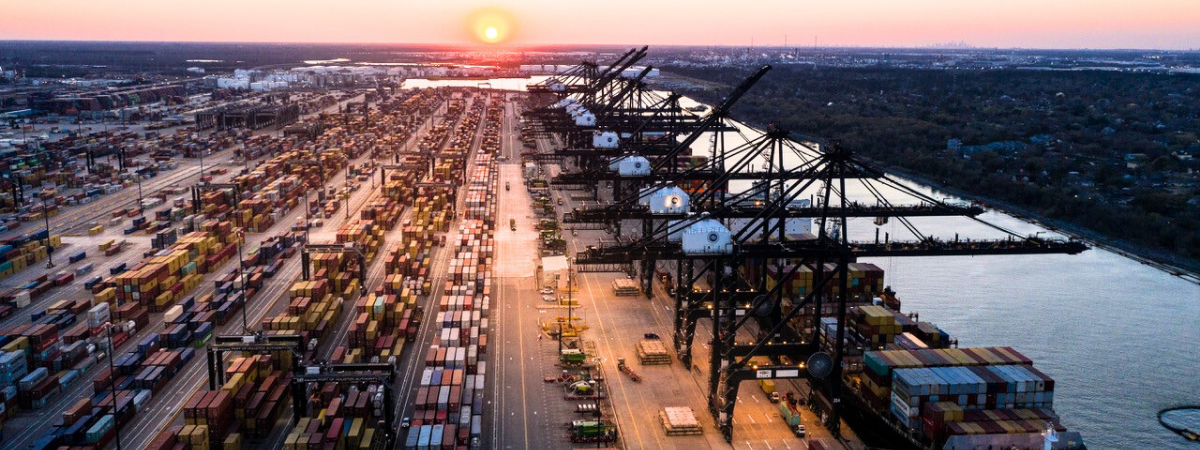 Port of Vancouver and Montreal
